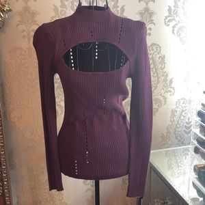 Guess super sexy cut out shirt